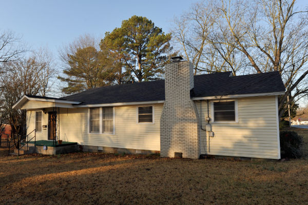 Super Cute Vintage 3 Bedroom 1 Bath Home in Bryant Near Bishop Park