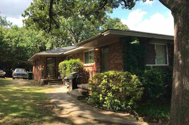 Charming Kavanaugh Duplex