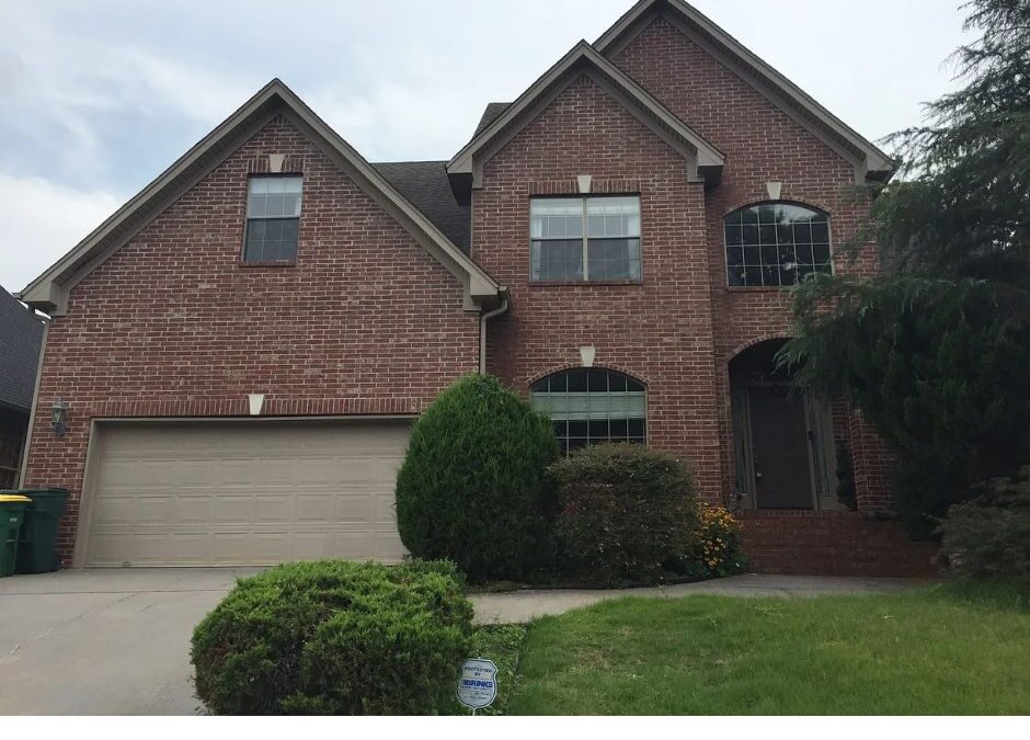 Beautiful Don Roberts District Home