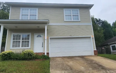 Beautiful Two-Story Home in Benton